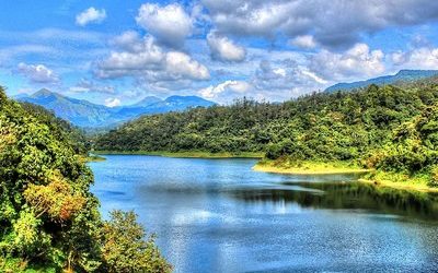 ಮನಮೋಹಕ ವಾಲ್ಪಾರೈ: ರಾಧಾಕೃಷ್ಣ ಪ್ರವಾಸ ಕಥನ