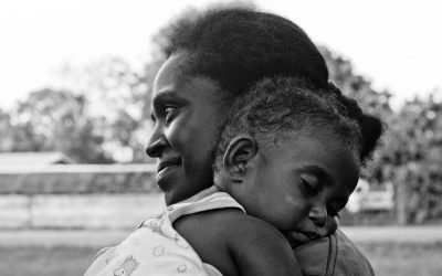 ಅಮ್ಮಂದಿರ ತೋಳ ಕೂಸುಗಳು: ಡಾ. ವಿನತೆ ಶರ್ಮಾ ಅಂಕಣ.