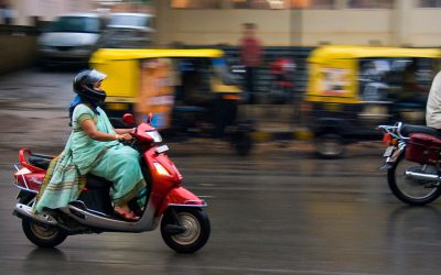 ರಾಜರಥದಲ್ಲಿ ವಿರಾಜಮಾನರಾದ ಭುವನಮ್ಮನ ಕತೆ