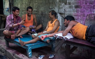 ಹ್ಯಾಂಗರ್ಸ್‌ ಆನ್‌…..