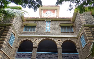 ಬಾಂಬುದಾಳಿಗೀಡಾಗಿ ಬಾನುಲಿ ಬರಿದಾಗಿದೆ ಮೌನವಾಗಿದೆ…