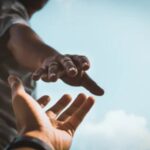 ಮೌಲ್ಯಗಳು ಹಿಂದುಮುಂದಾಗುವ ಸಮಯದಲ್ಲಿ…: ವಿಶ್ವನಾಥ ಎನ್‌ ನೇರಳಕಟ್ಟೆ ಬರಹ