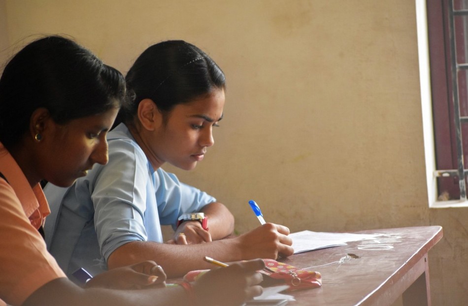 ಎರಡು-ನಾಲಿಗೆಗಳ ನಡುವೆ ನಾನು!: ಸುಕನ್ಯಾ ಕನಾರಳ್ಳಿ ಅಂಕಣ