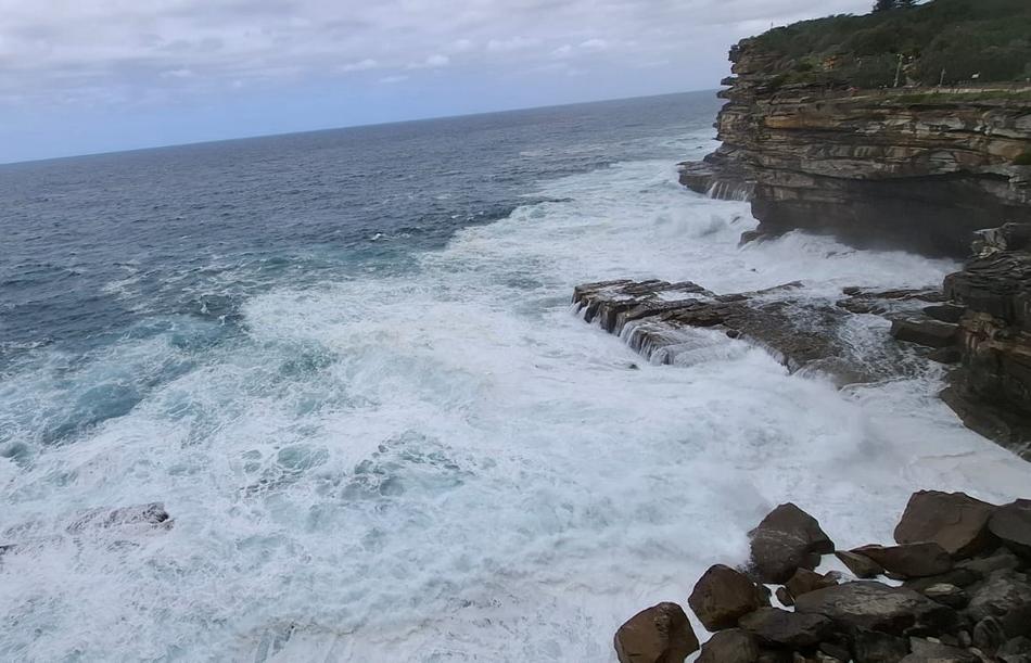 ಹೊಸ, ಹಳೇ ಕಥೆಗಳಾಗುವ ನಾವು: ವಿನತೆ ಶರ್ಮ ಅಂಕಣ