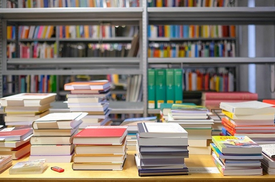 ಪುಸ್ತಕ ಲೋಕಾರ್ಪಣೆ ಮತ್ತು ಮಾರಾಟ: ಎಚ್. ಗೋಪಾಲಕೃಷ್ಣ ಸರಣಿ