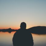 ಕುದಿಯದ ಕಡಲು: ವಿನಾಯಕ ಅರಳಸುರಳಿ ಅಂಕಣ