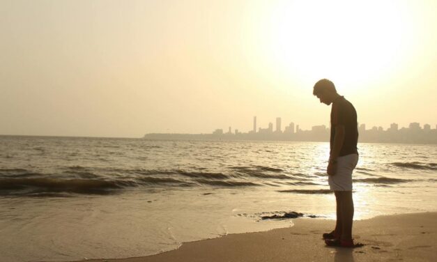 ಬದುಕಿನ ಬಣ್ಣಗಳು: ರವೀಂದ್ರ ನಾಯಕ್ ಸಣ್ಣಕ್ಕಿಬೆಟ್ಟು ಅಂಕಣ